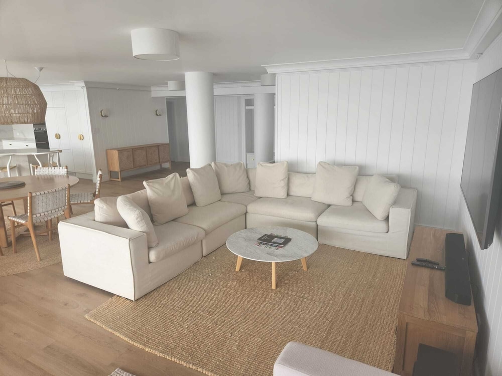 Burleigh Surf Apartments 50/77