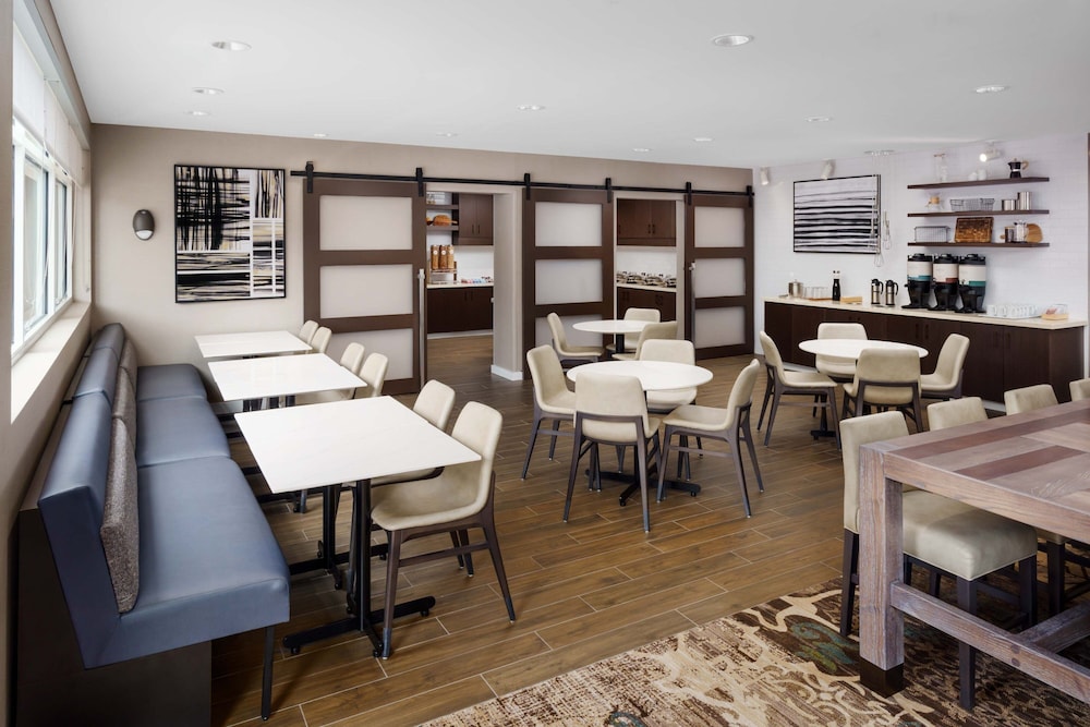 Residence Inn New Haven Hamden 14/27