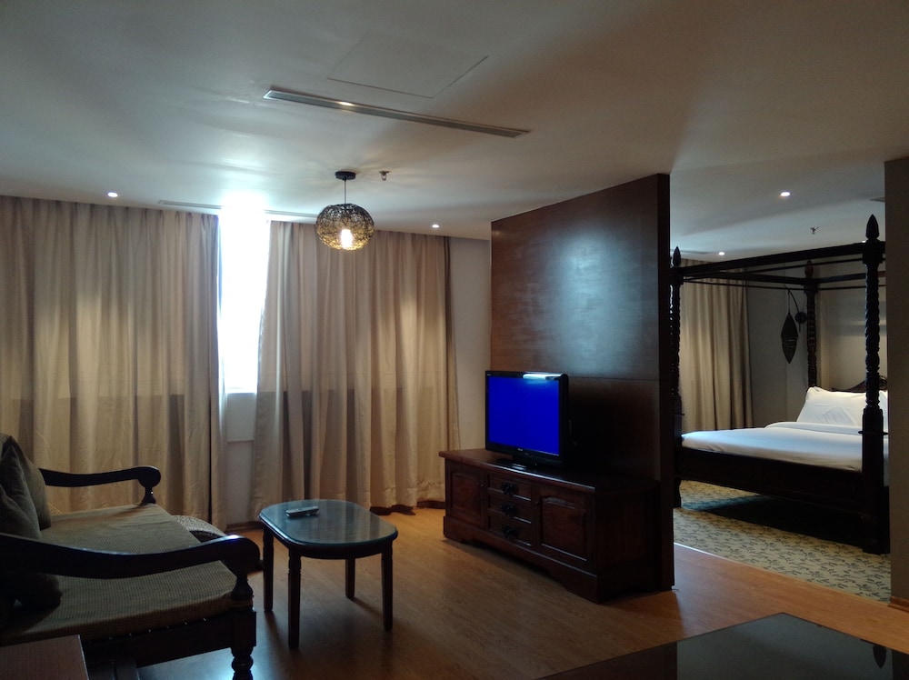 Hotel Excelsior Ipoh 27/33