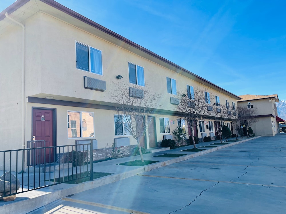 Quality Inn Bishop Near Mammoth 7/20