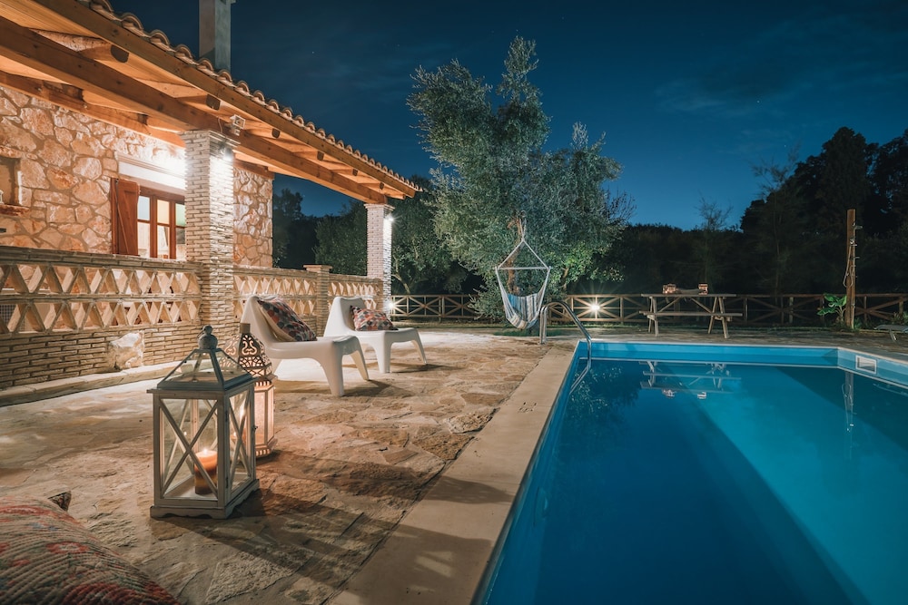Alegria Villas 23/48