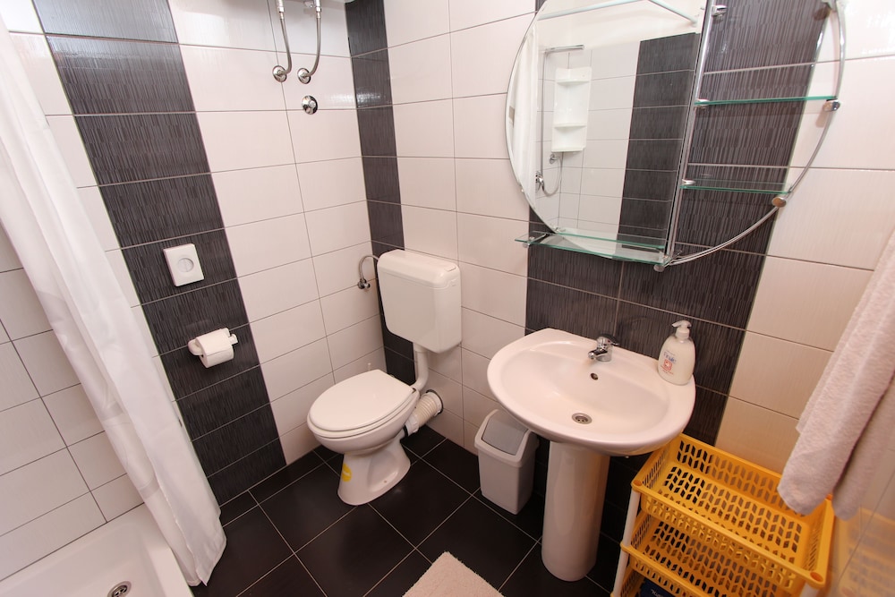 Apartments Matosevic 48/50