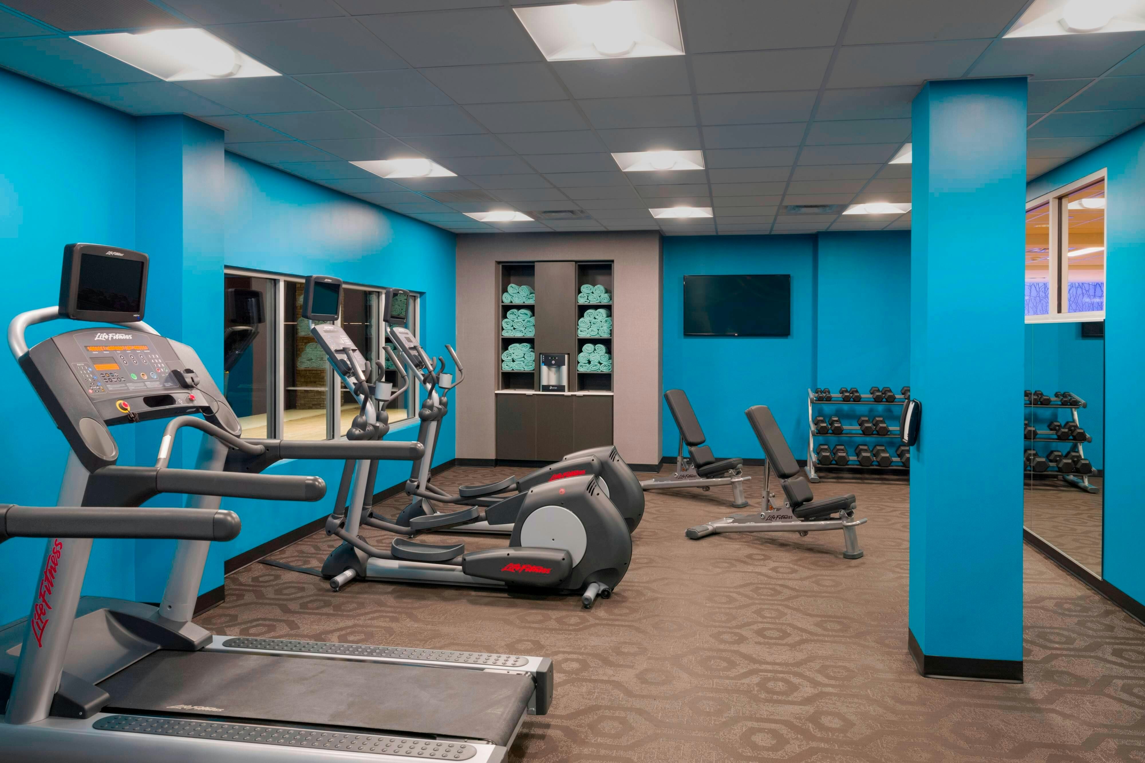 Fairfield Inn Suites By Marriott Paramus 20/47