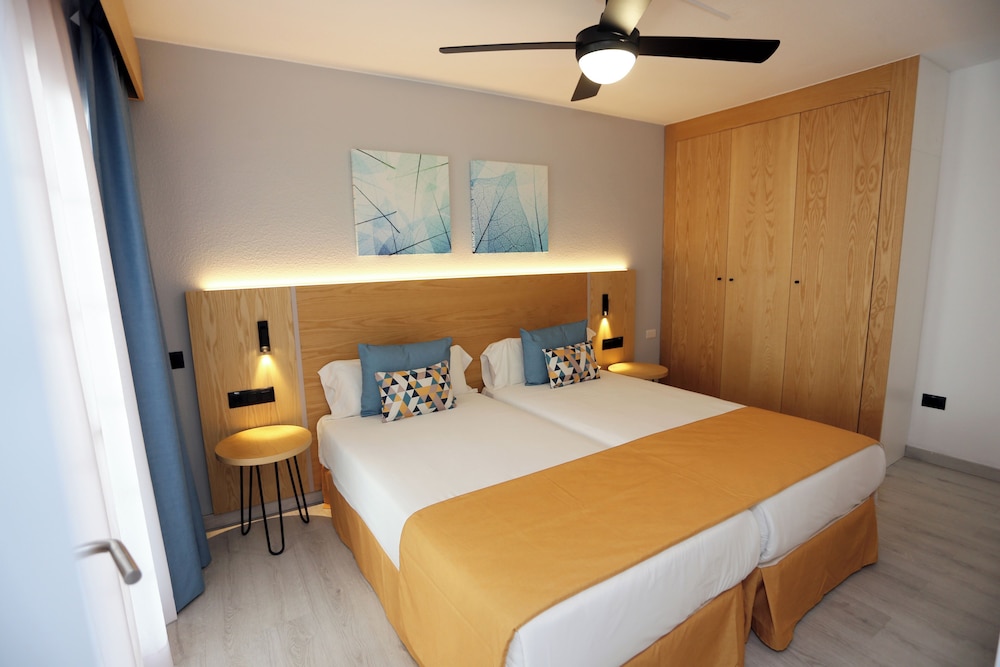 Hotel Andorra 15/48