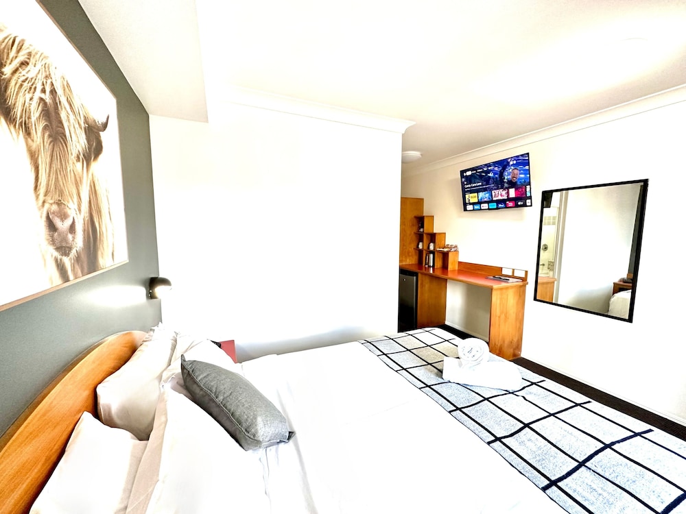SPA, EXECUTIVE, SUITE