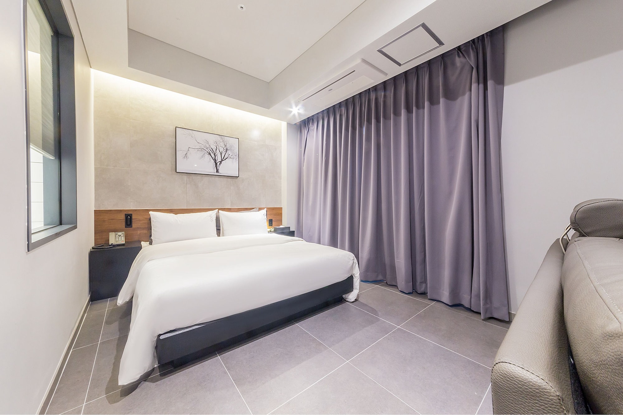 Royal, Suite, Queen Bed