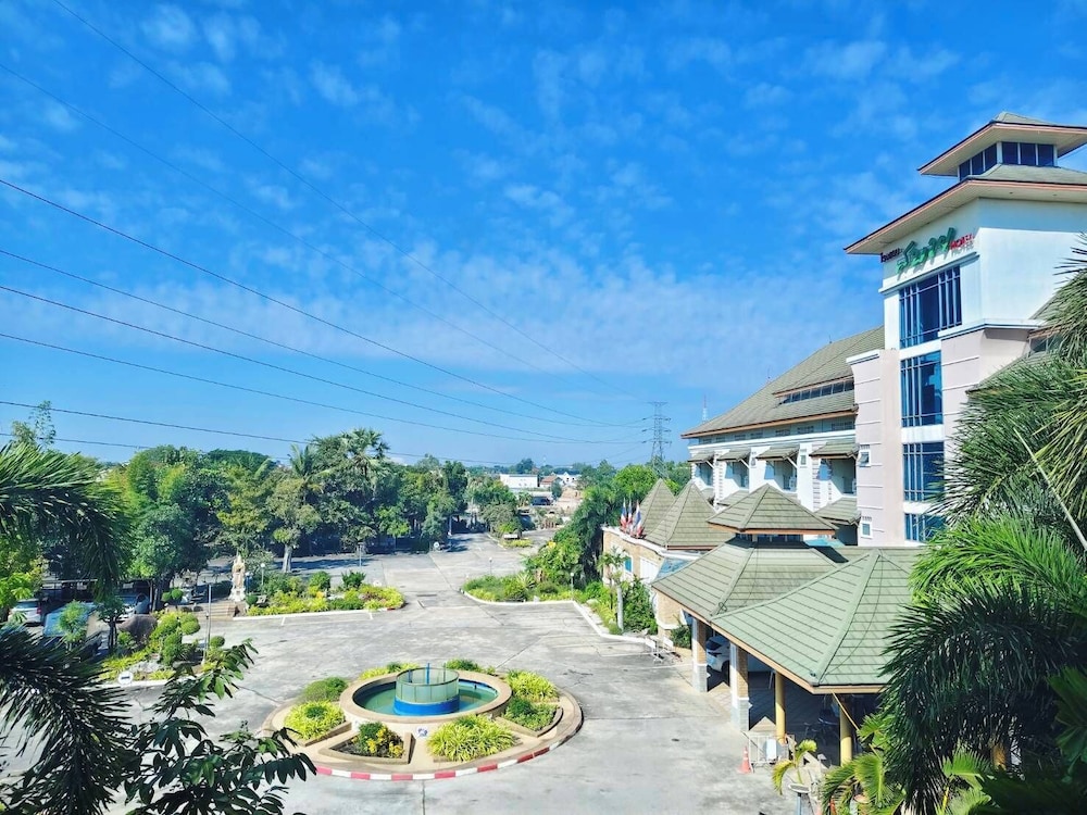 Sabai Hotel 46/50