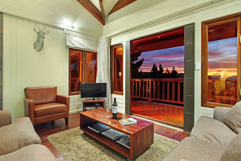 Lalapanzi Lodge 25/50