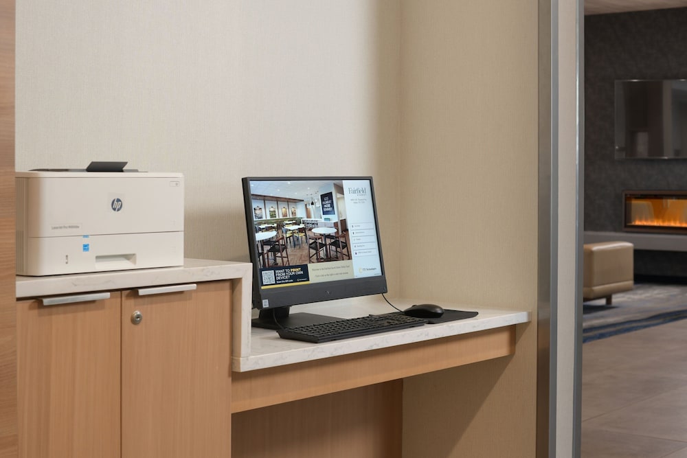 Fairfield Inn & Suites Dallas East 15/22