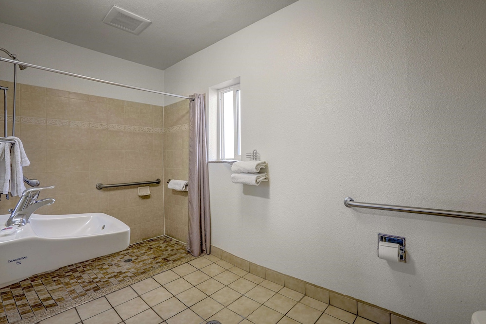 Motel6 Marysville, CA 46/47
