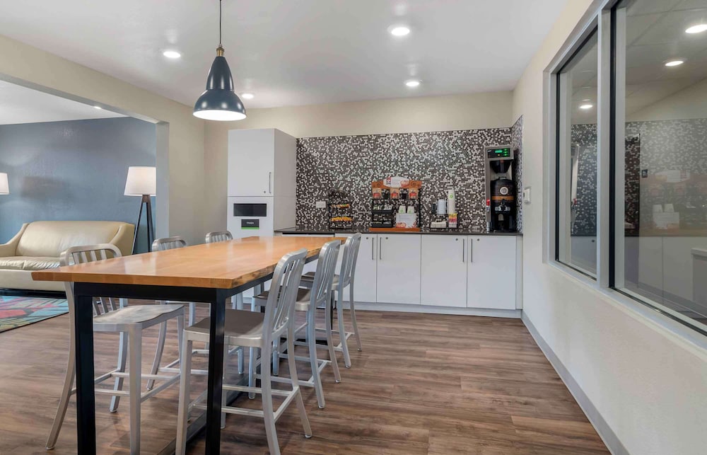 Extended Stay America Suites - Atlanta - Lithia Springs 19/29