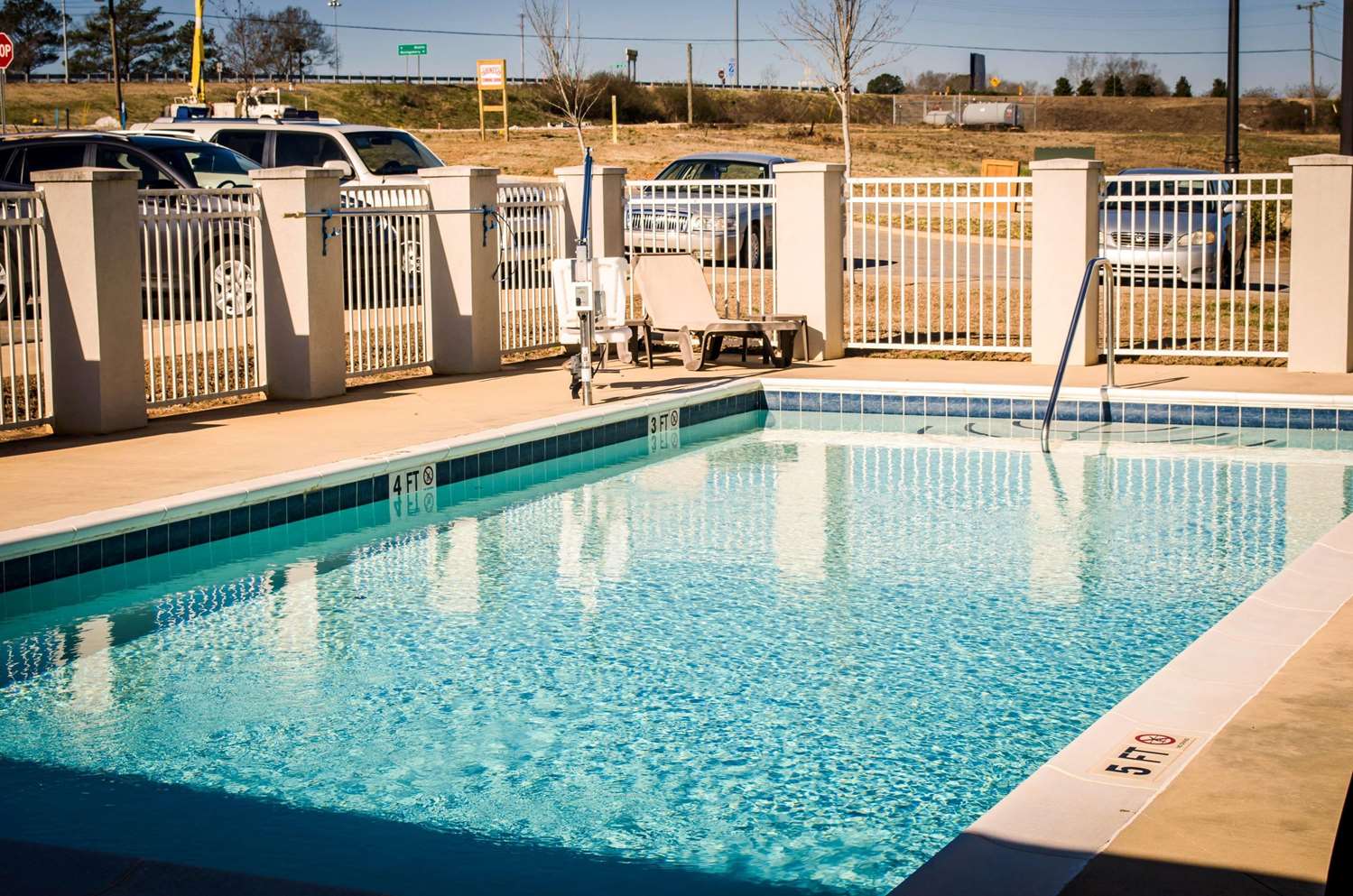 Sleep Inn & Suites Evergreen I-65 24/34