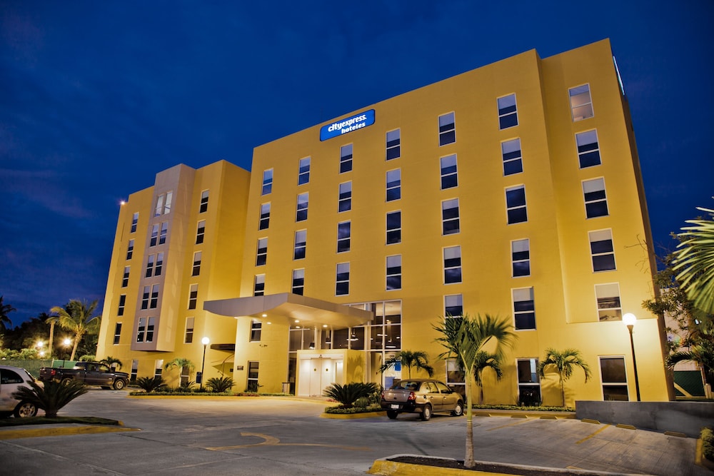 City Express by Marriott Tuxpan 2/50