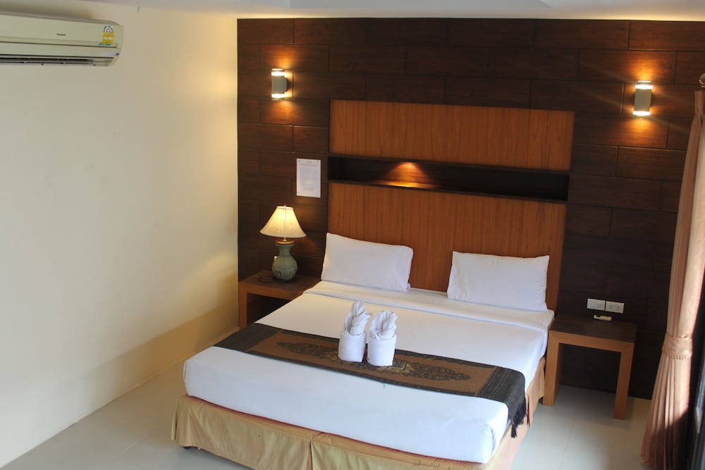 Room, King Bed, Standard Building