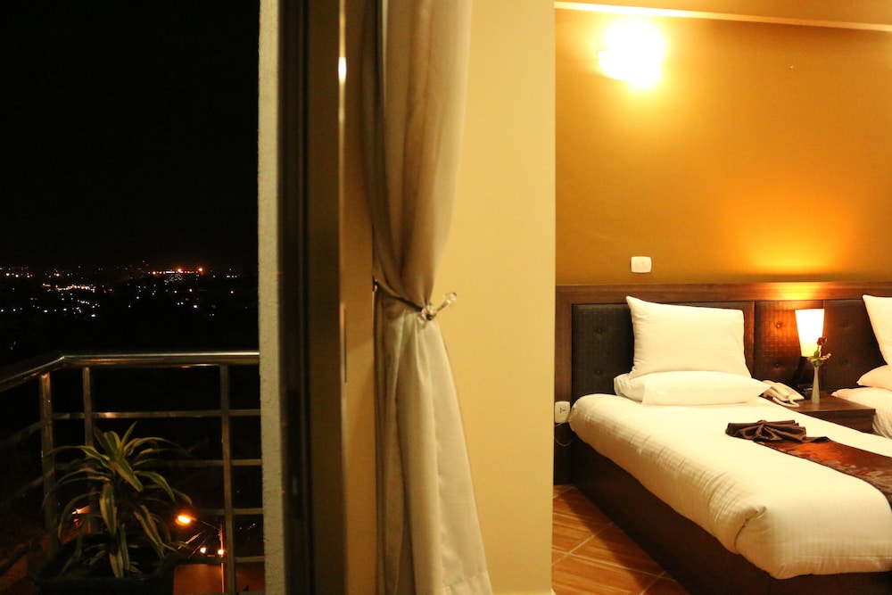 Heyday Hotel 10/35