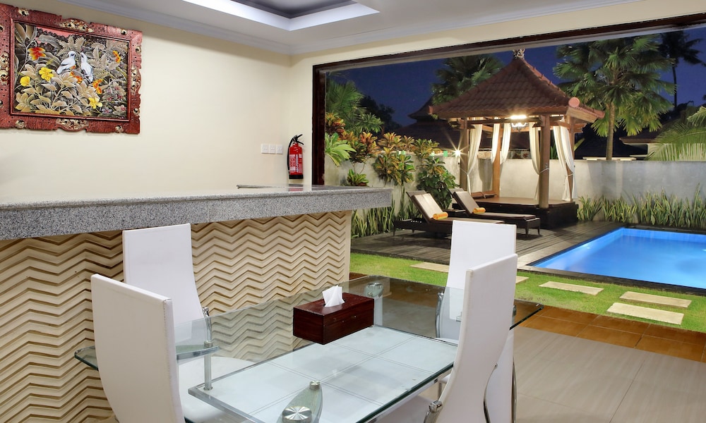 Lobby at Puri Saron Baruna Beach Cottages, Buleleng