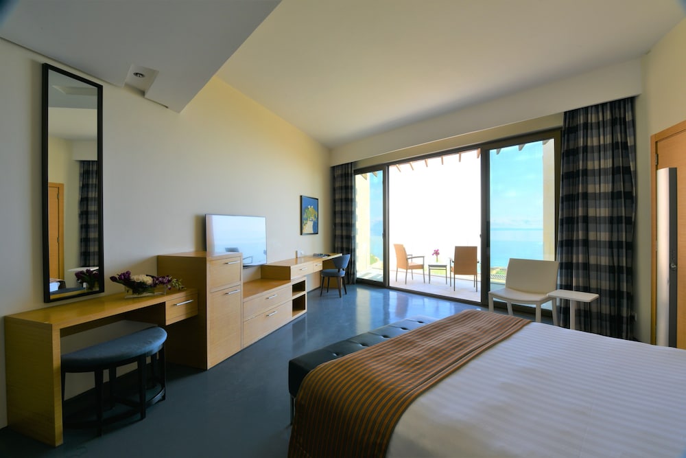 Panoramic, Spa, King Bed