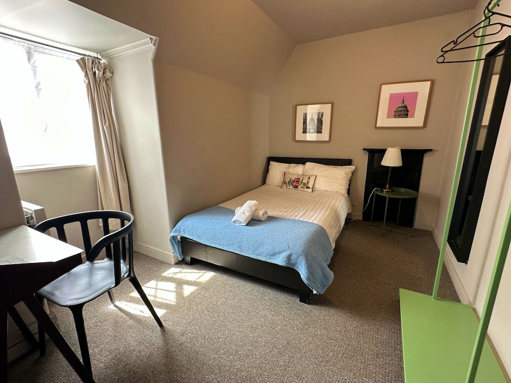 Monopoly Accommodations 8/50