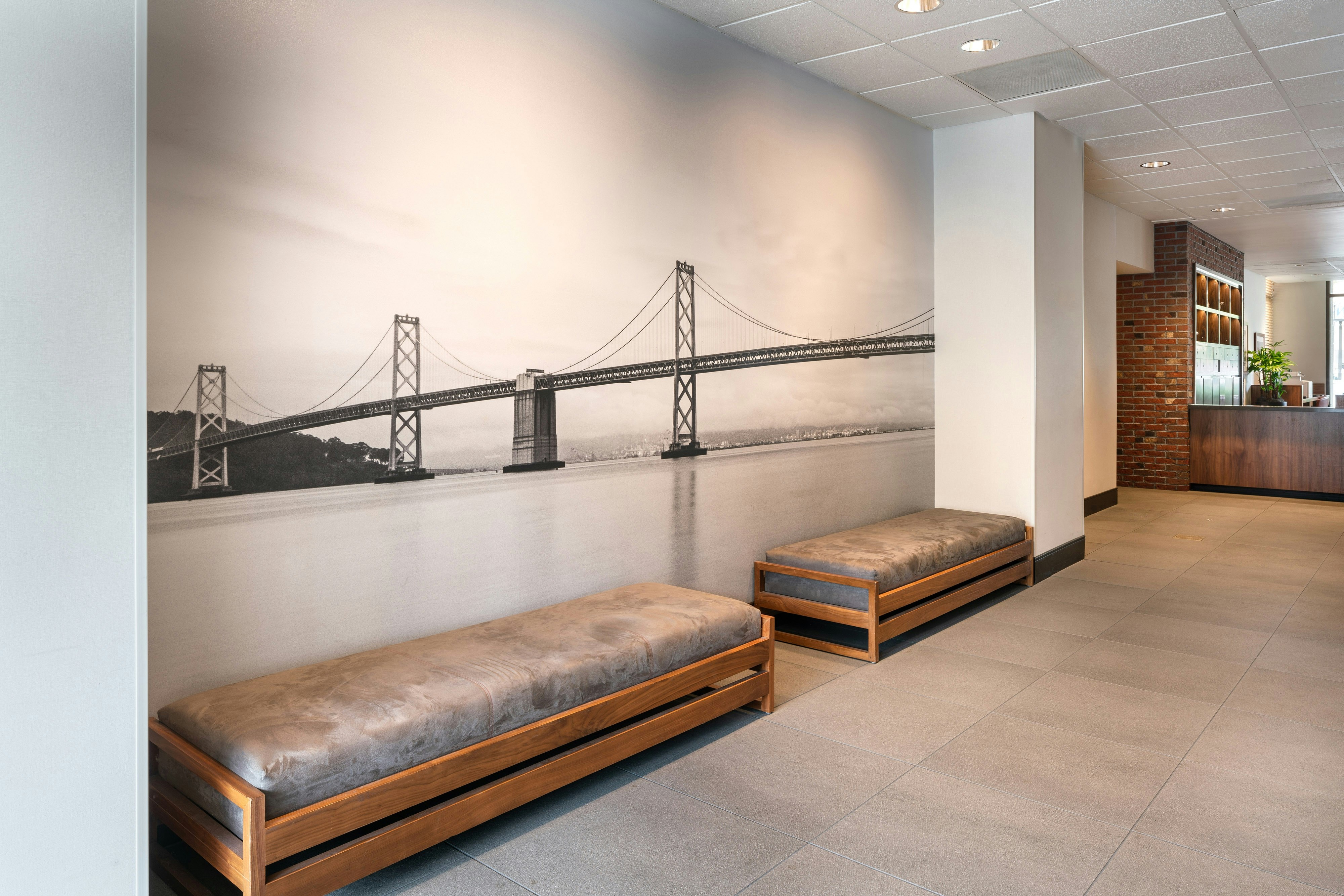 Lobby at Four Points by Sheraton San Francisco Bay Bridge, EMERYVILLE - CA
