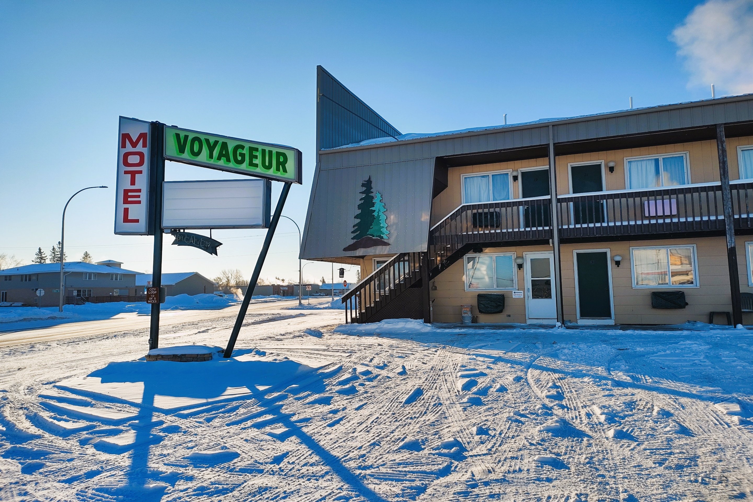 Hotels Voyageur at International Falls MN 25/25