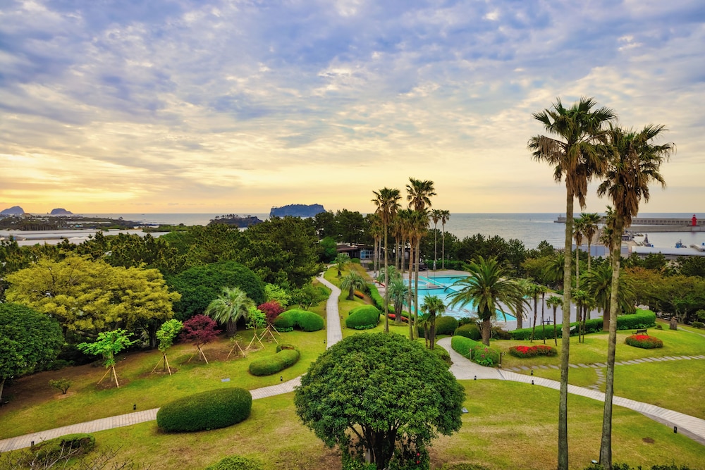 Kensington Resort Jeju Seogwipo 34/37
