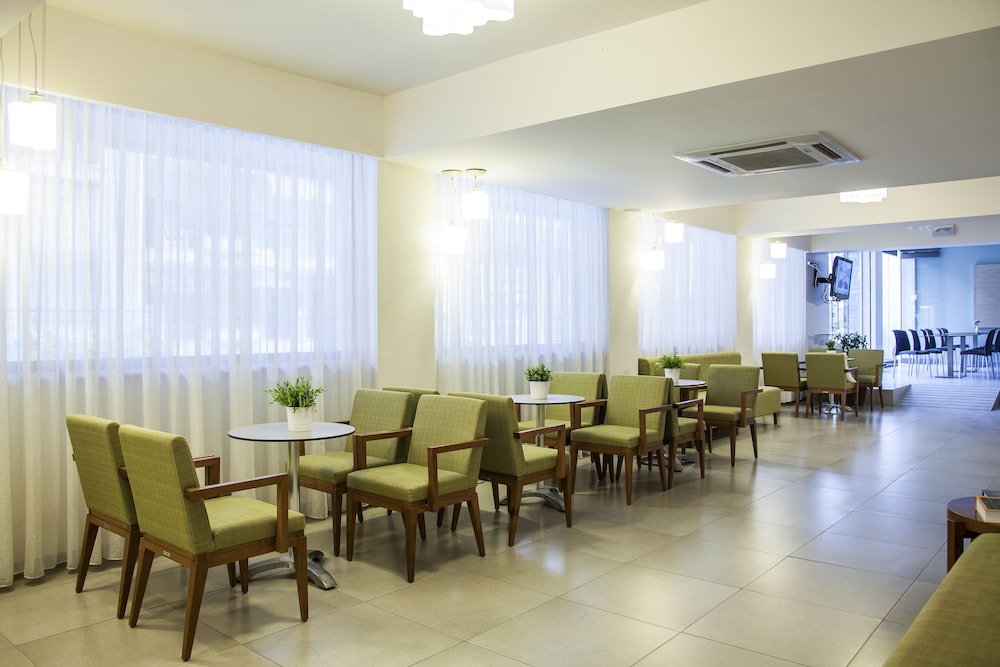 MAVRIDIS HOTEL 25/35