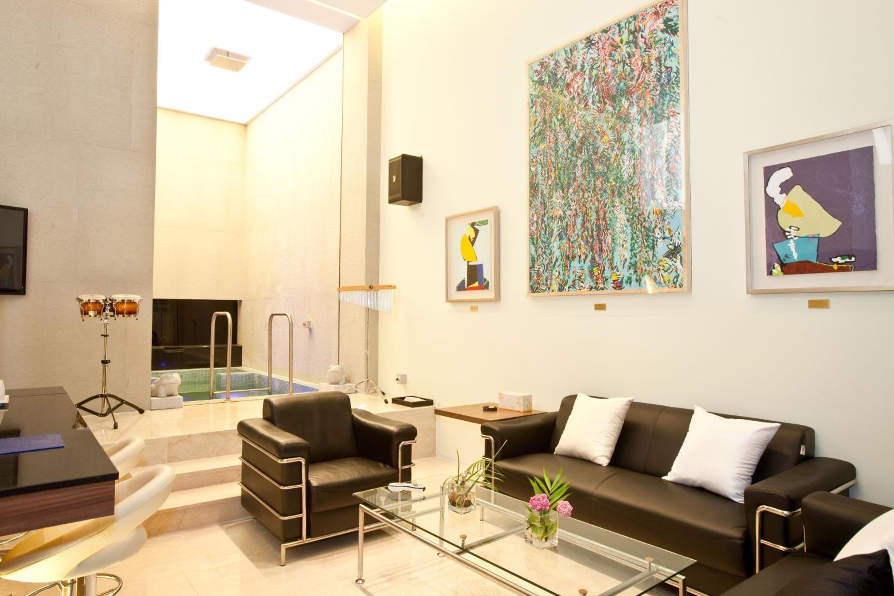 Yuwon Hotel 42/57