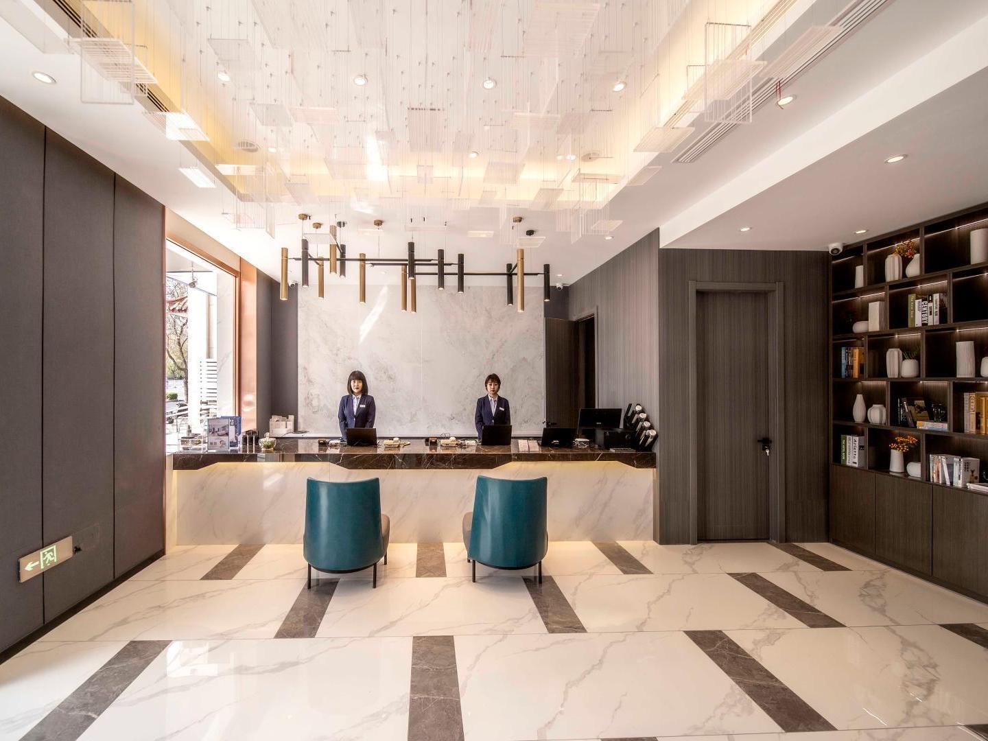 Magnotel(Cangzhou Qingfenglou) 12/47