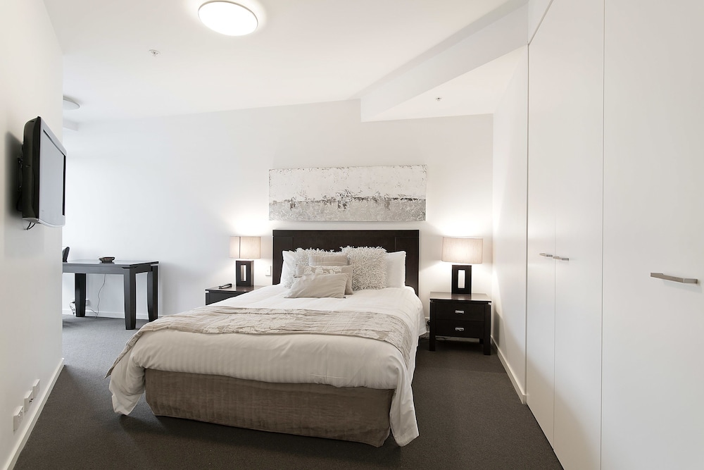 2 Bedrooms, Apartment, 2 Bathrooms