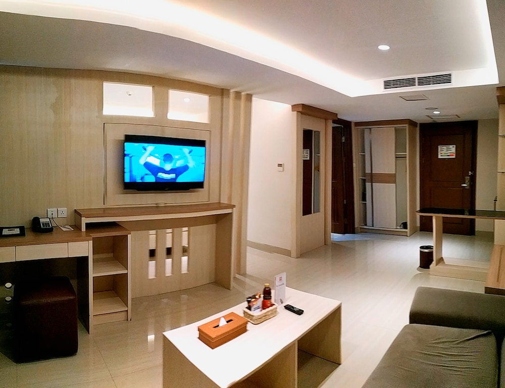 Grand Metro Hotel Tasikmalaya 32/45