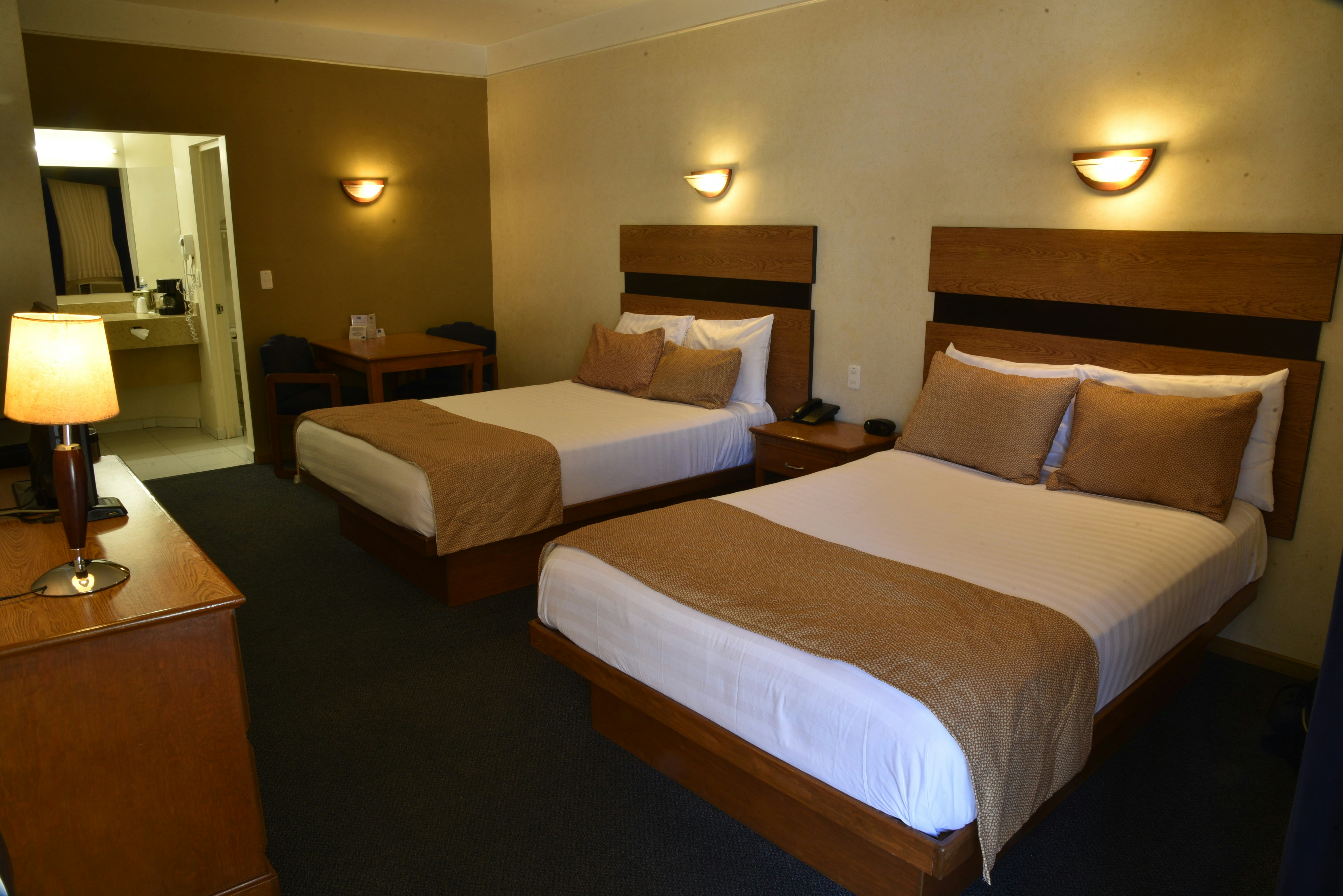 American Inn Hotel Suites Hidalgo Del Parral 26/45