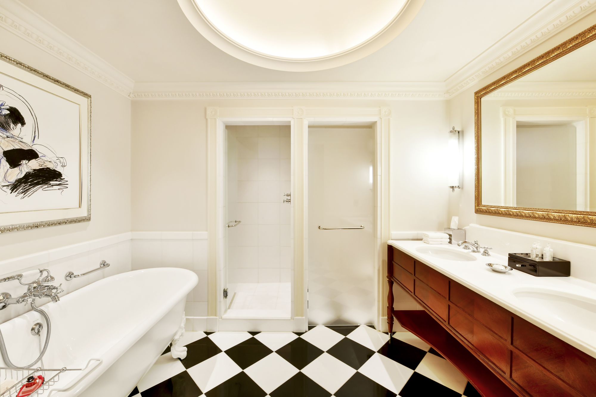 جناح بإطلالة على النهر، The Savoy Hotel 2/2