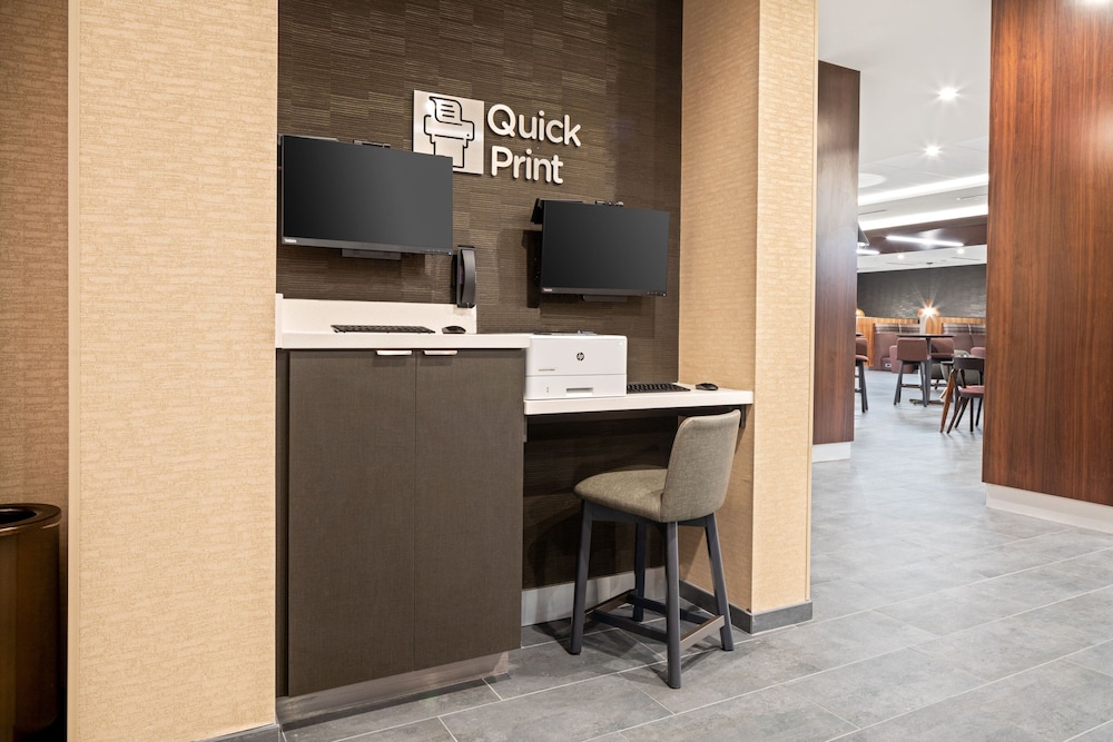 Courtyard by Marriott Houston Northeast 22/32
