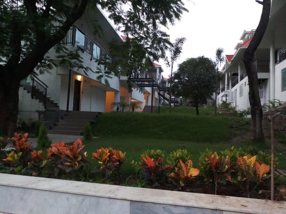 Sterling Mount Abu 47/50