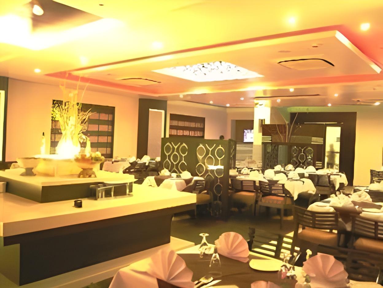 Hotel Royale Ambience 26/32