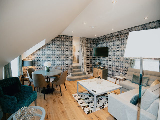 The Seafield Arms Hotel 77/86