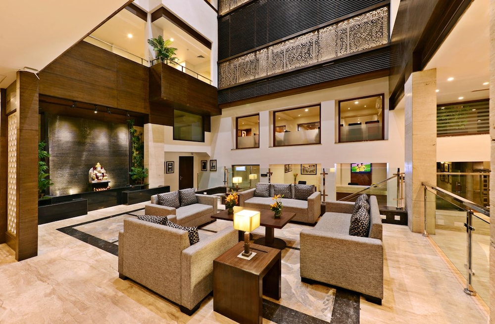 Leisure Inn Grand Chanakya 19/37