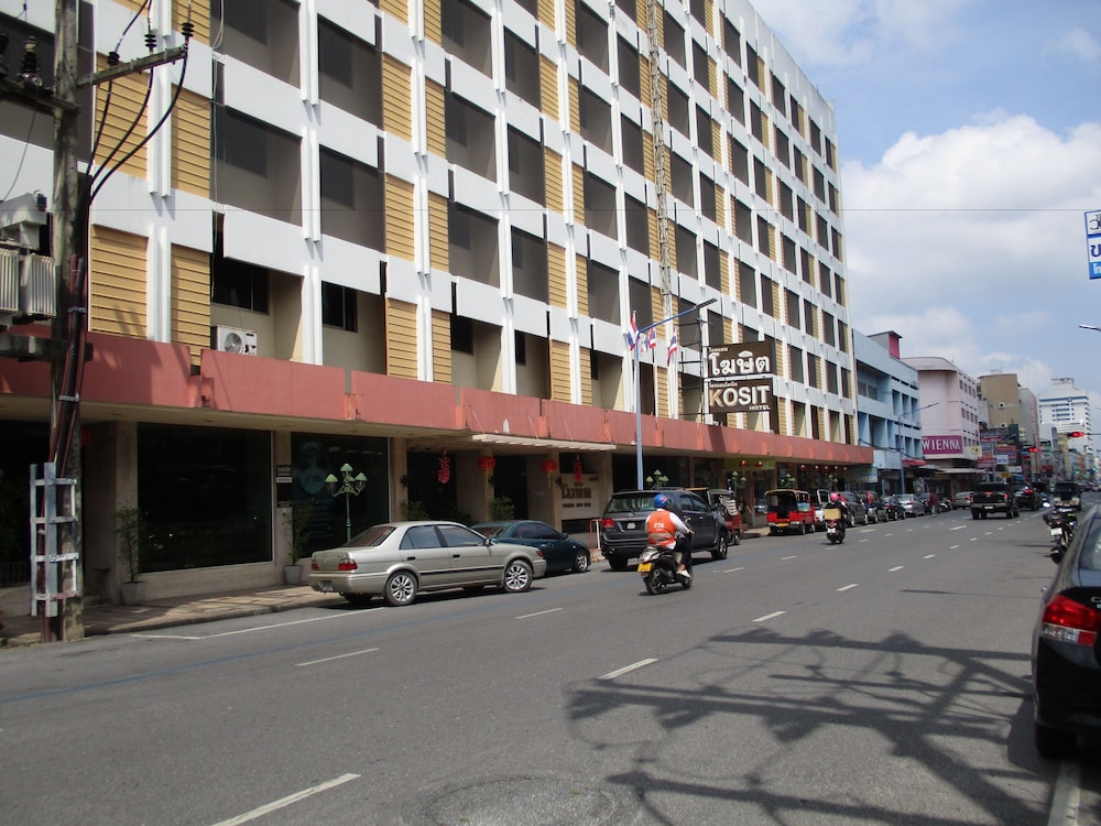 Kosit Hotel Hatyai 61/66