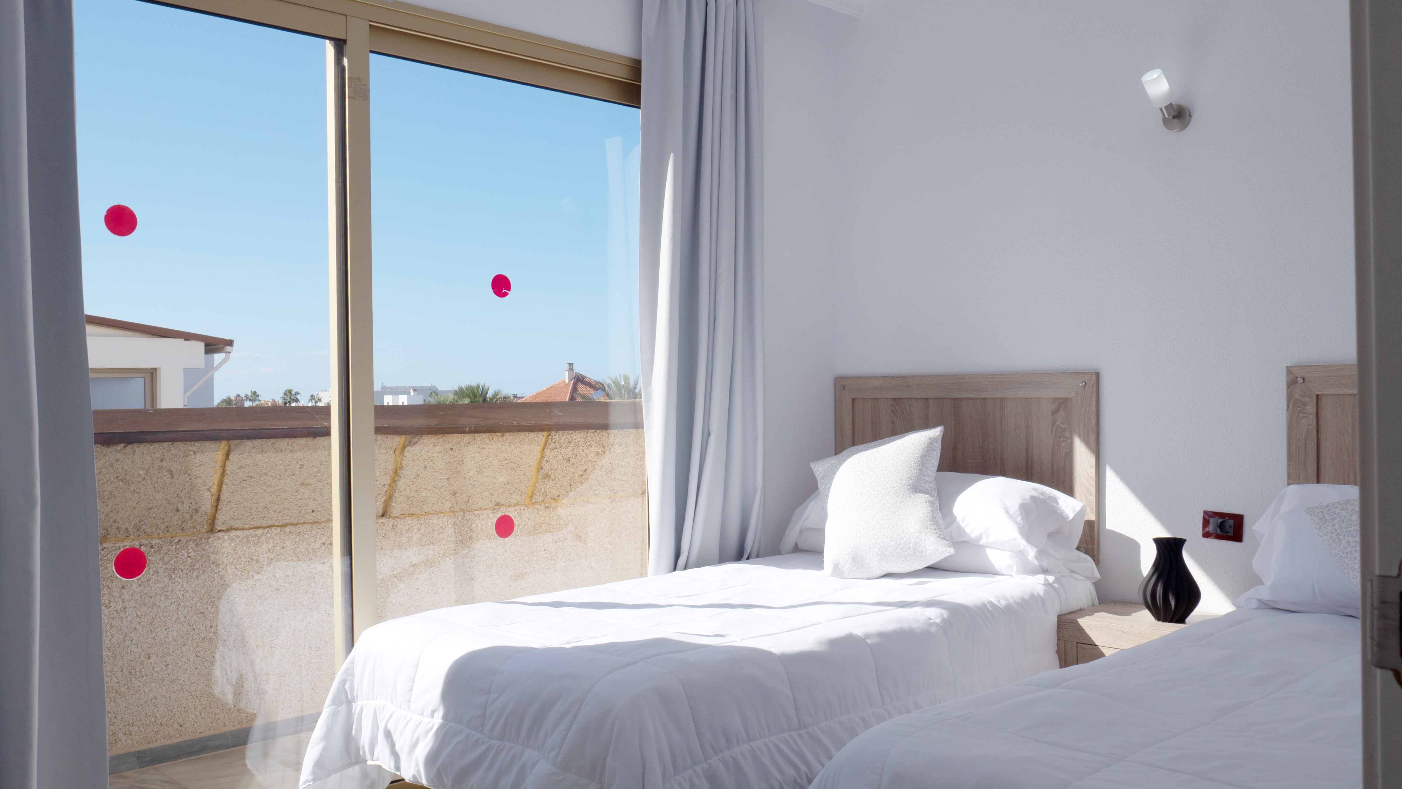 APARTMENT 1 BEDROOM WITH BALCONY OR TERRACE 3ad
