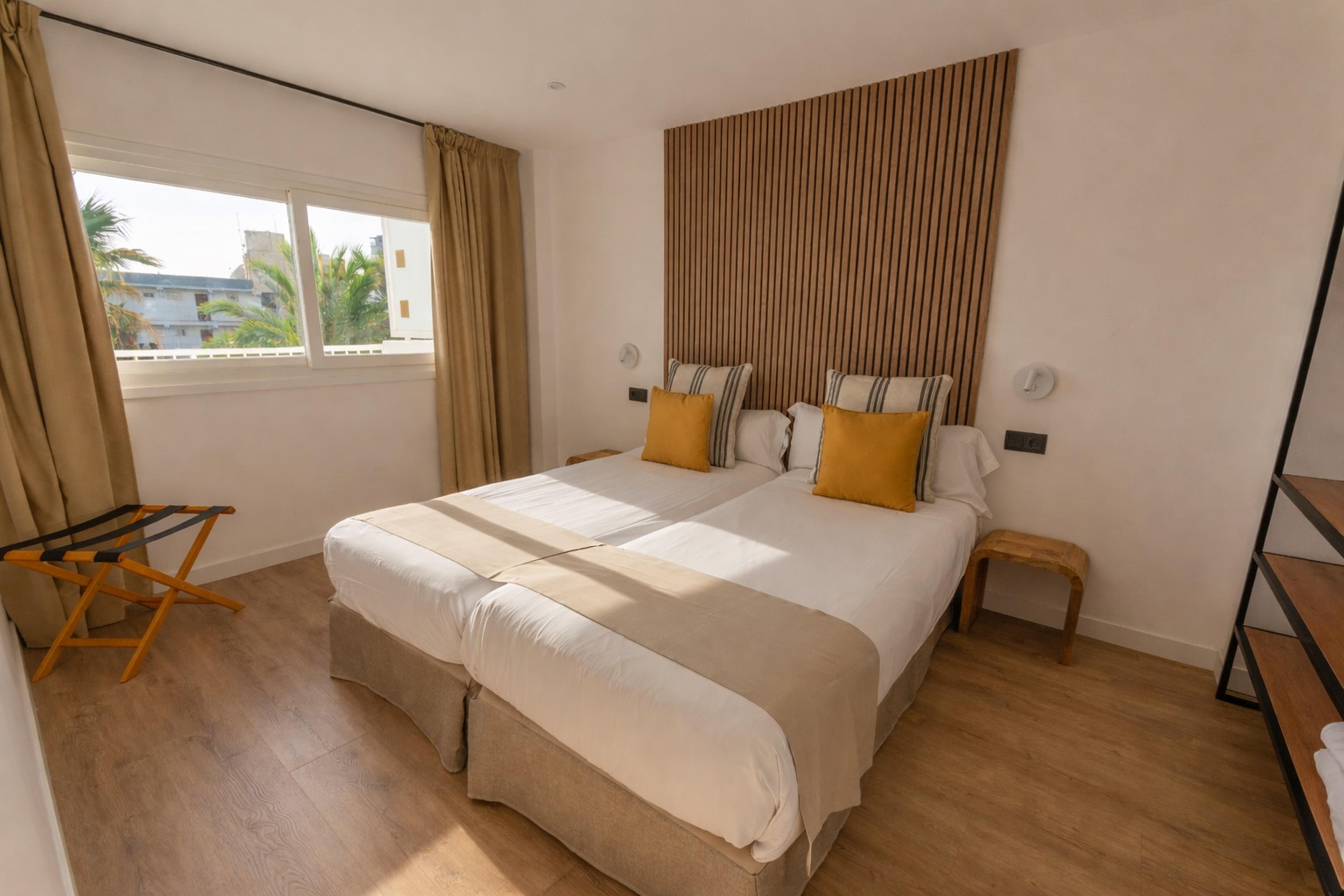 2 Bedrooms, Premium, Apartment, Balcony or Terrace
