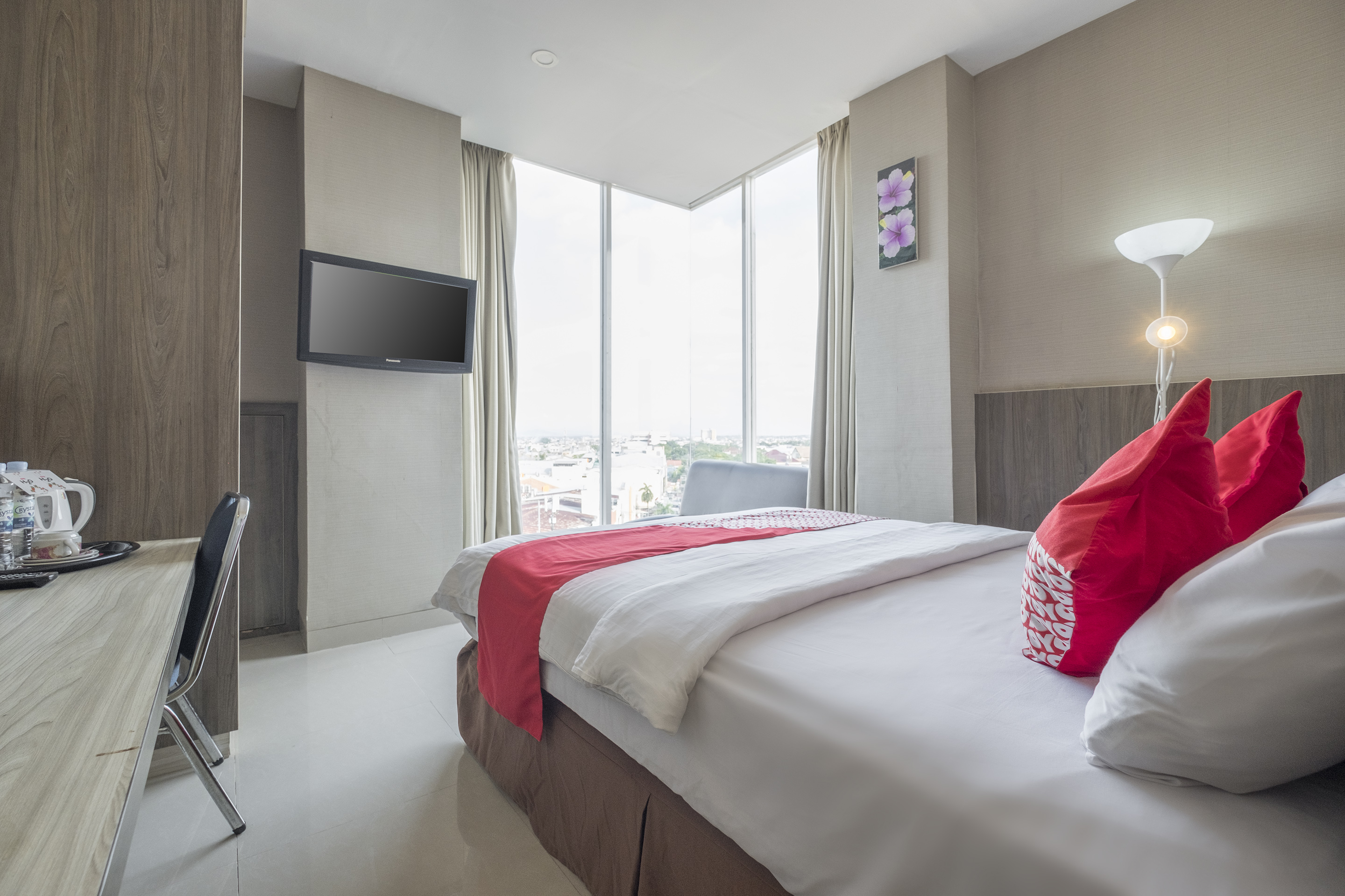 Lynt Hotel Makassar 9/31