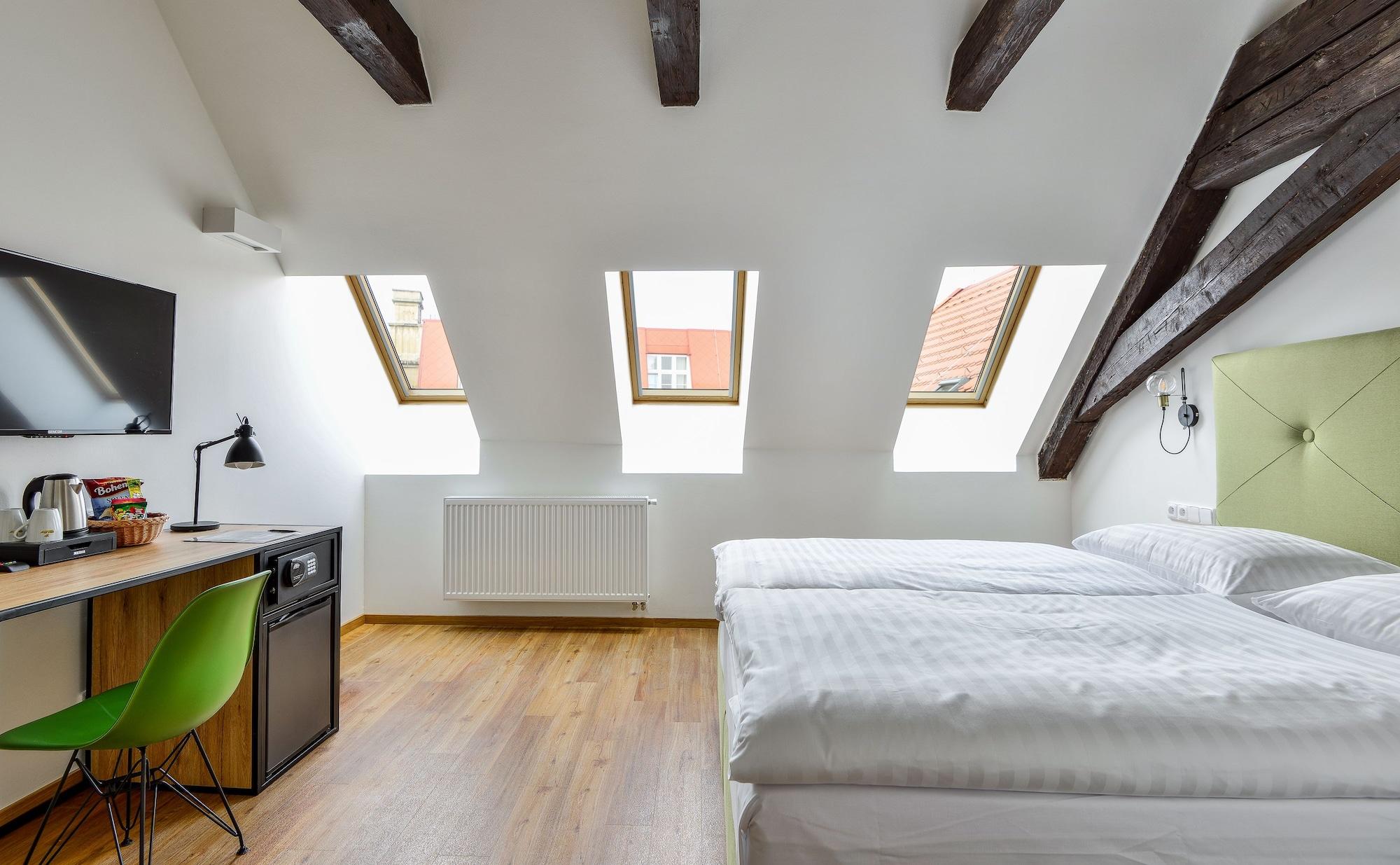 Roof Top, Standard, Double Bed