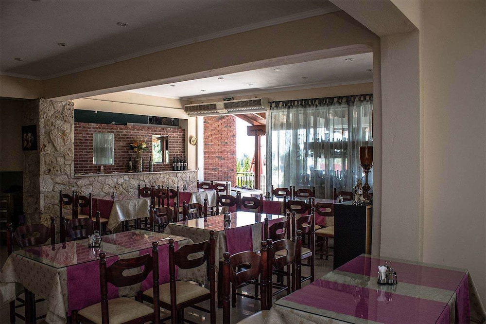 Ilios Hotel 21/24