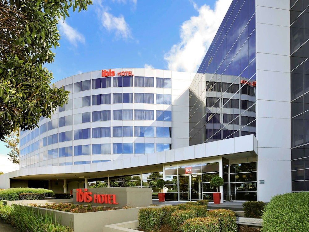 IBIS MELBOURNE GLEN WAVERLEY 2/76