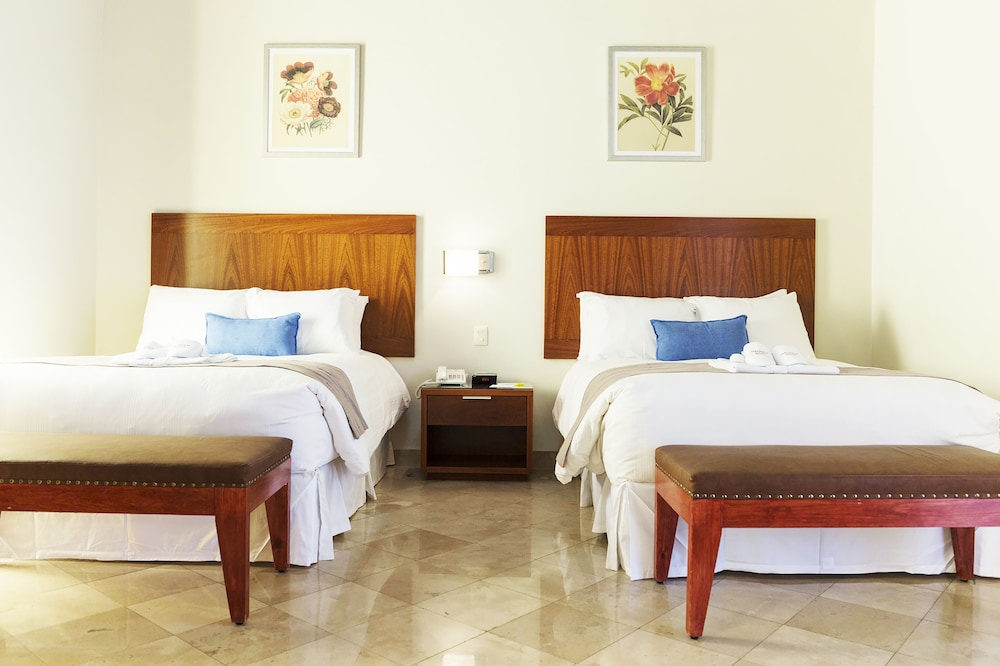 Hotel Parador de Alcalá 27/75