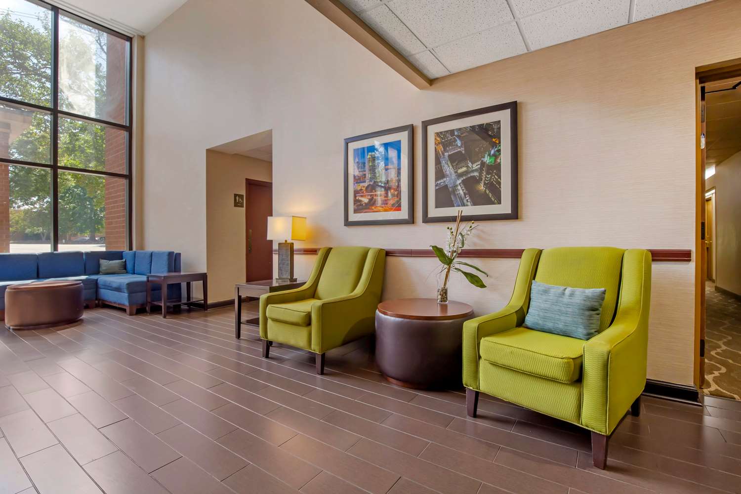 Comfort Suites Regency Park 20/34