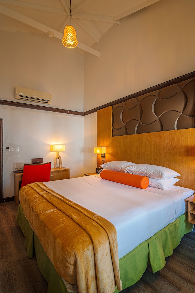 Cabana, Queen Bed
