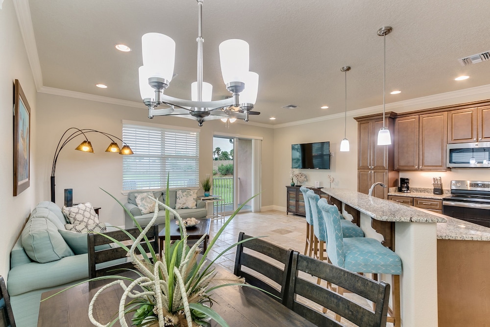 Cape Crossing Resort & Marina 53/68
