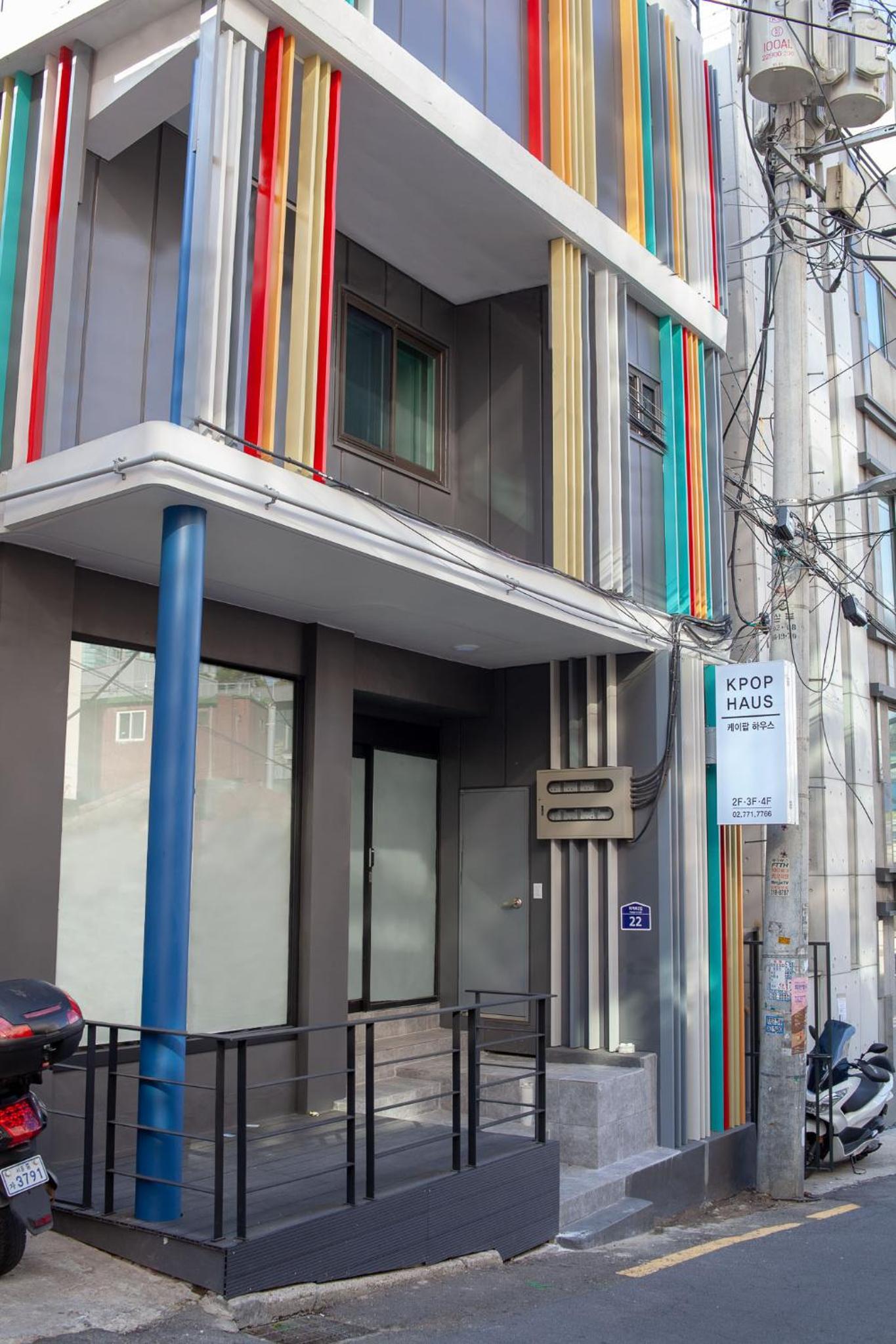 Kpop Haus 4/32