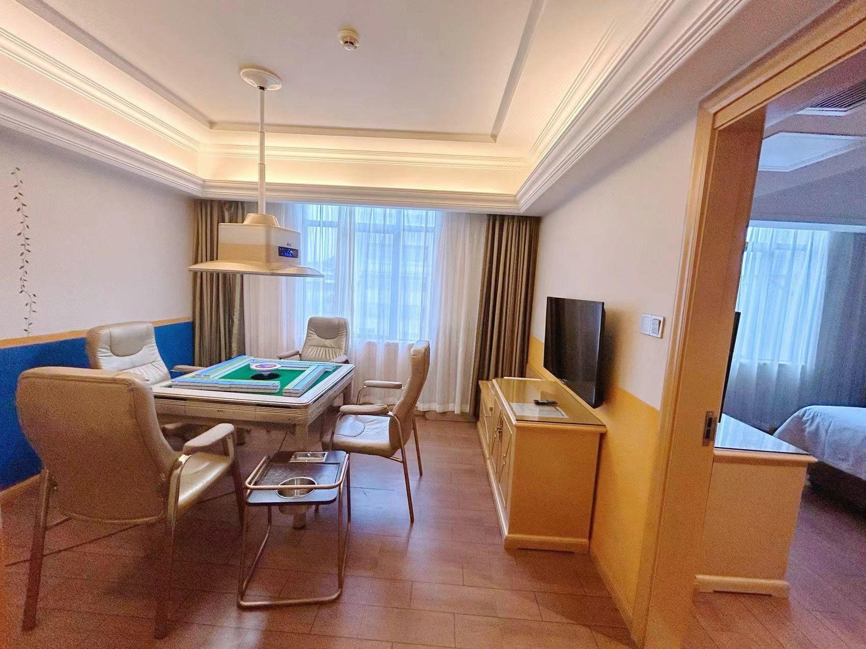 Vienna Hotel (Huidong Jilong) 26/33